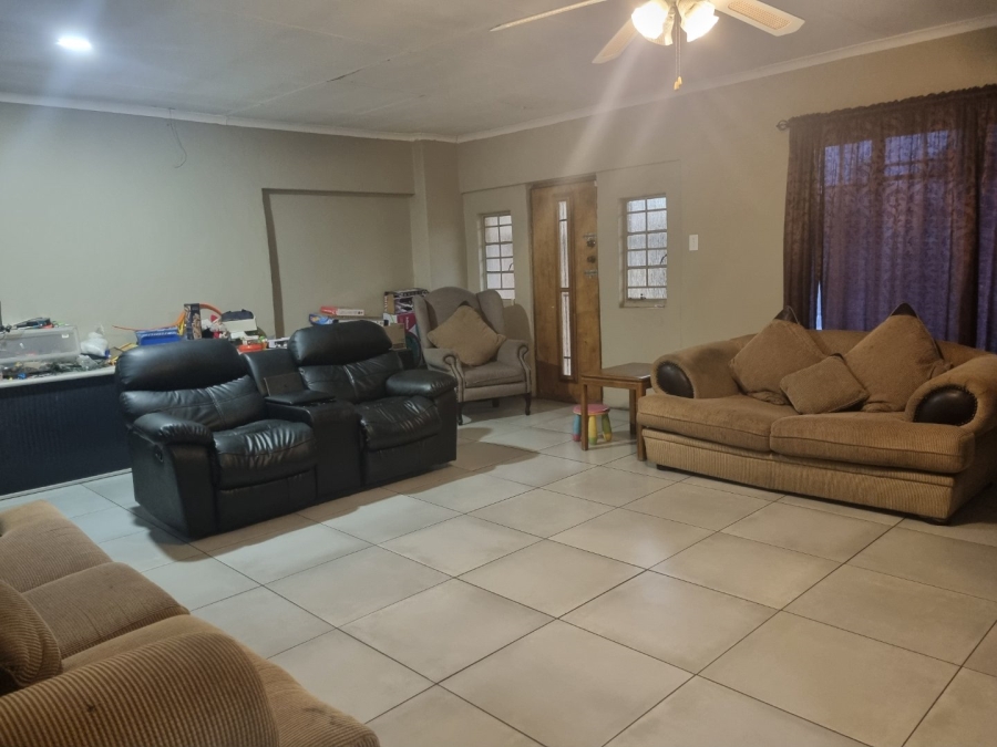 3 Bedroom Property for Sale in Vaalpark Free State